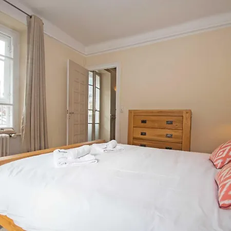 Appartement Lutetia - Year *